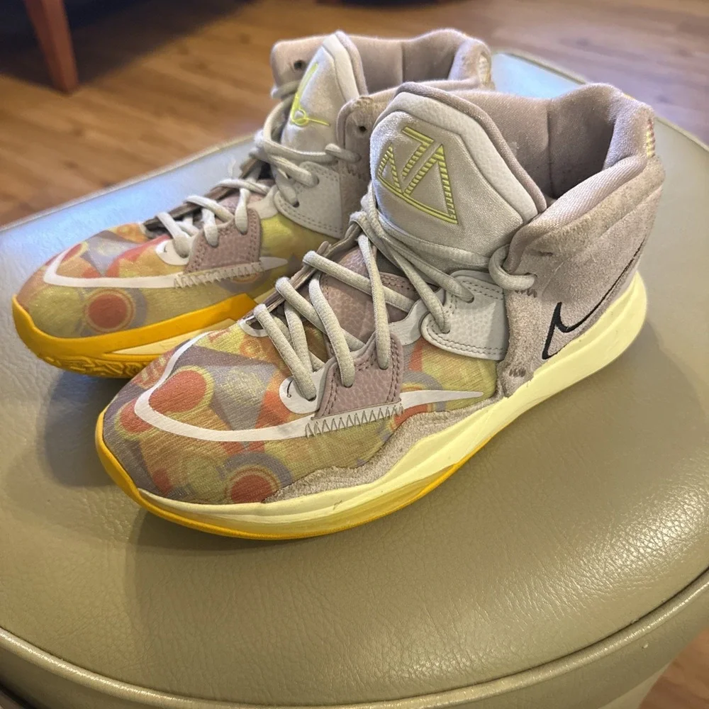 Nike Kyrie Flytrap 5 Basketball Shoes DM0856-500 Multi Color Men's 7.5 / Women 9